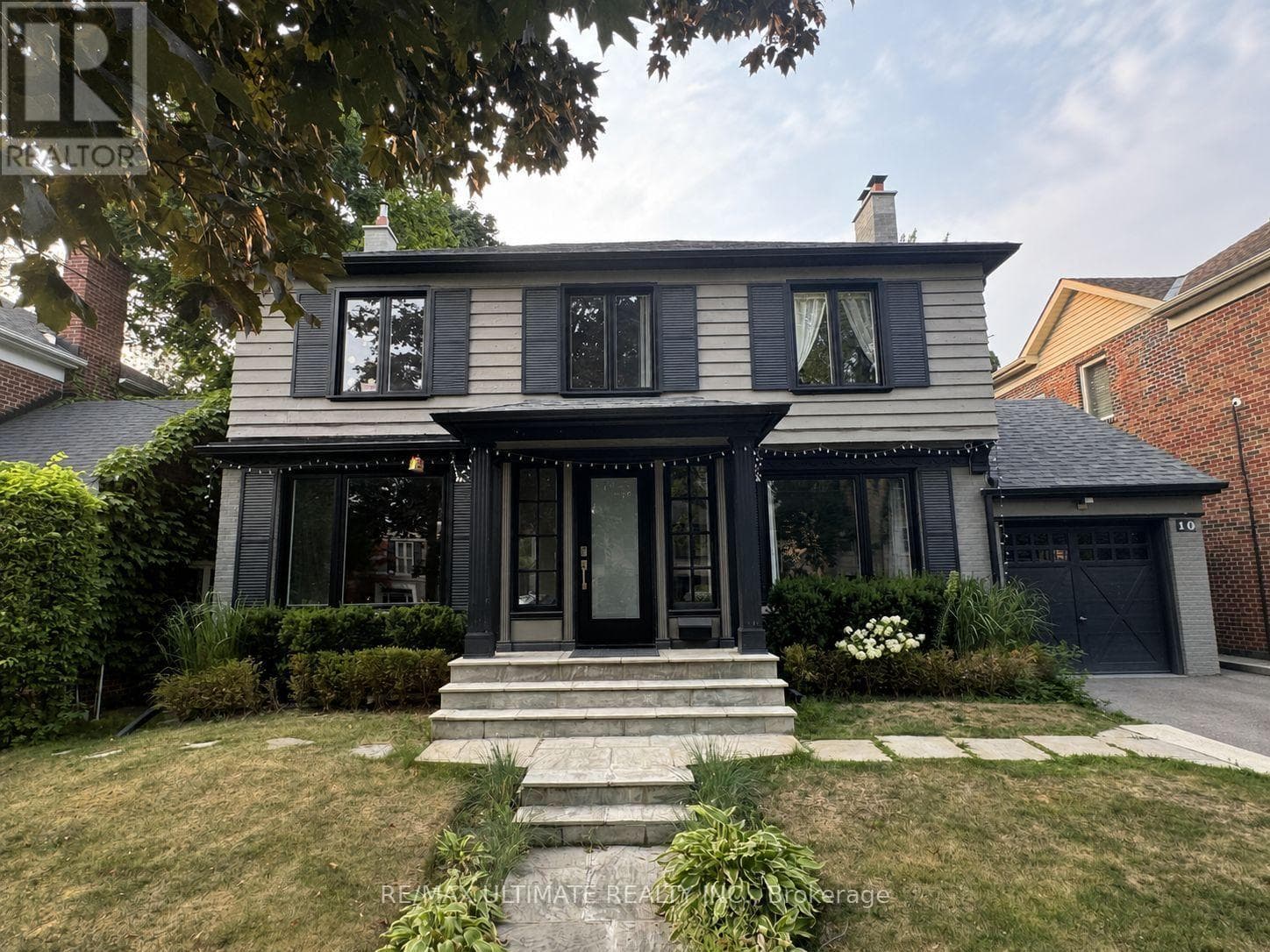 10 Noel Avenue